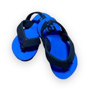 DC toddler flip flops / sandals. NWT
